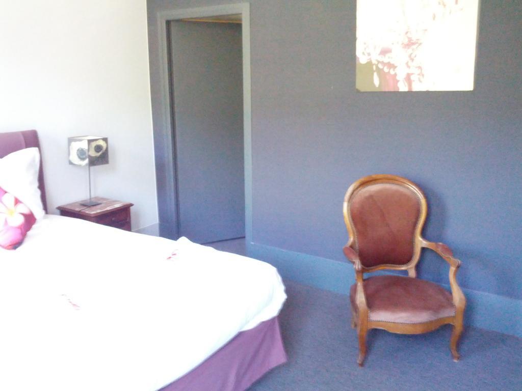 Homtel Le Parc Ξενοδοχείο Allevard Δωμάτιο φωτογραφία