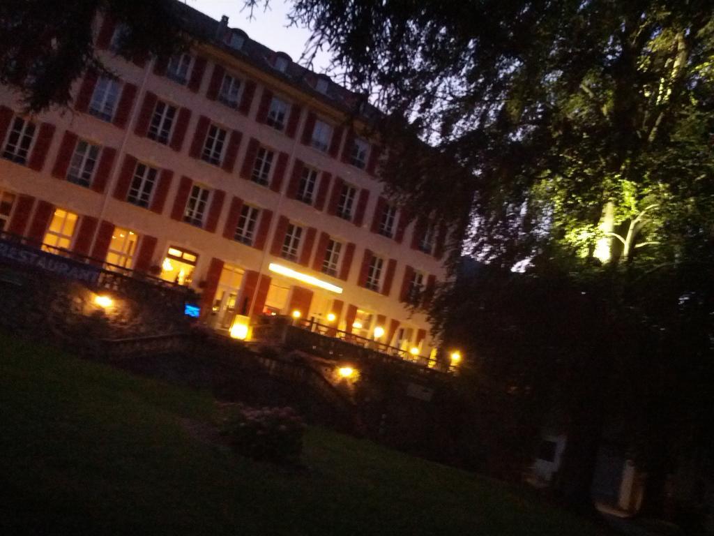 Homtel Le Parc Ξενοδοχείο Allevard Εξωτερικό φωτογραφία