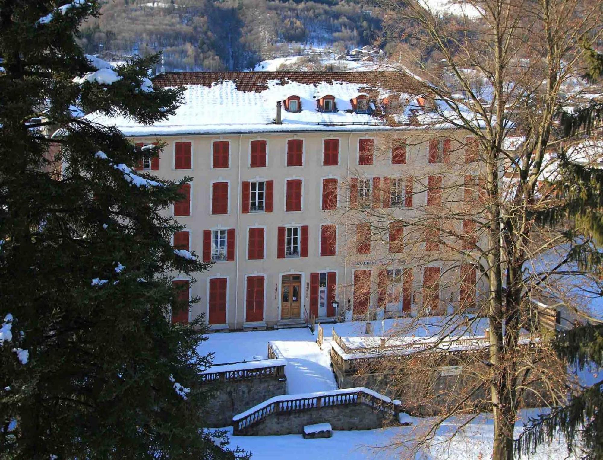 Homtel Le Parc Ξενοδοχείο Allevard Εξωτερικό φωτογραφία